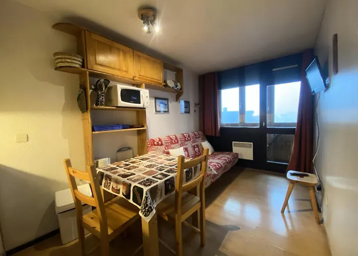 Arcelle - Location: En Plein Centre De La Station Mae-9104 *